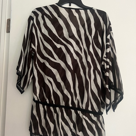 Blouse - Picture 2 of 7